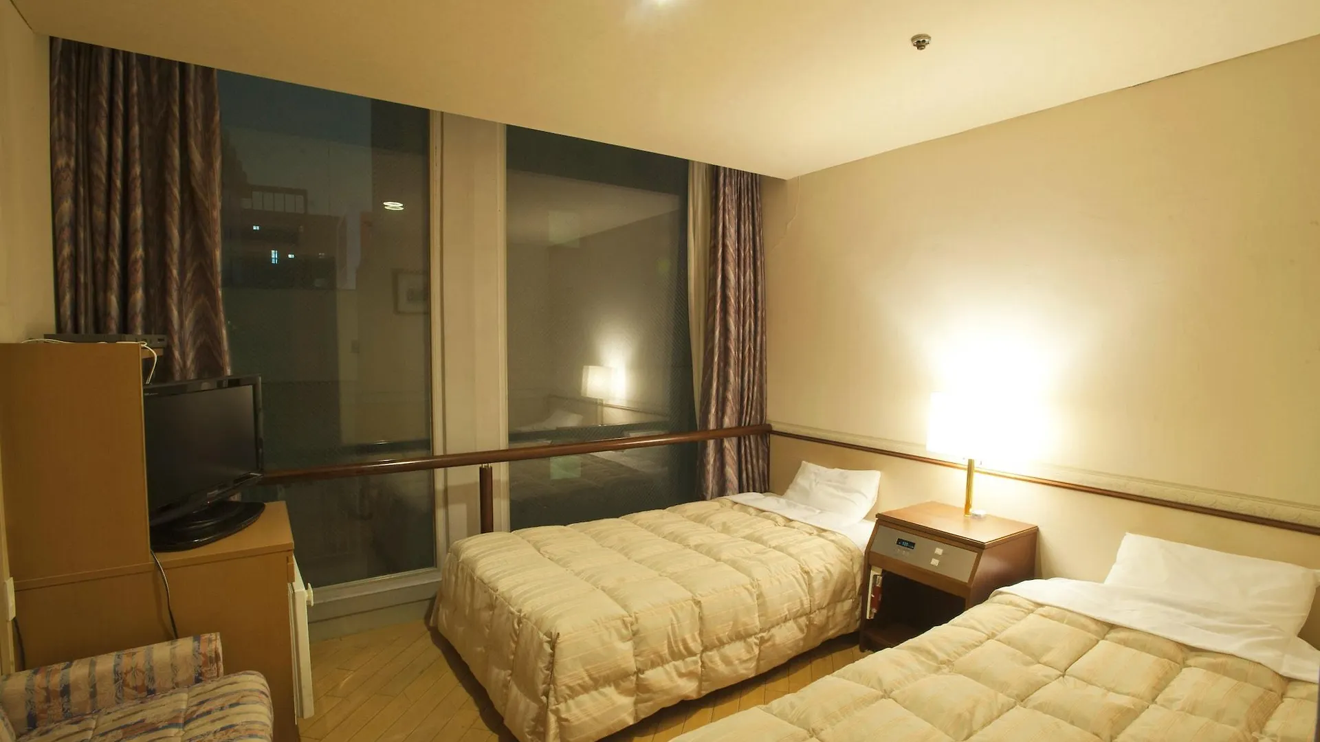 Hotel Osaka Castle Japão